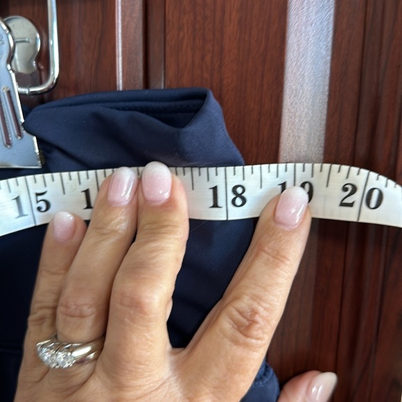 Zuda athletic skirt with built in leggings - Picture 4 of 5